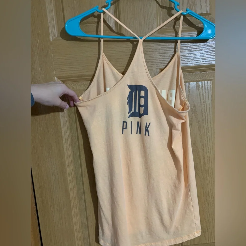 Detroit Tigers PINK Tanktop - Picture 2 of 3